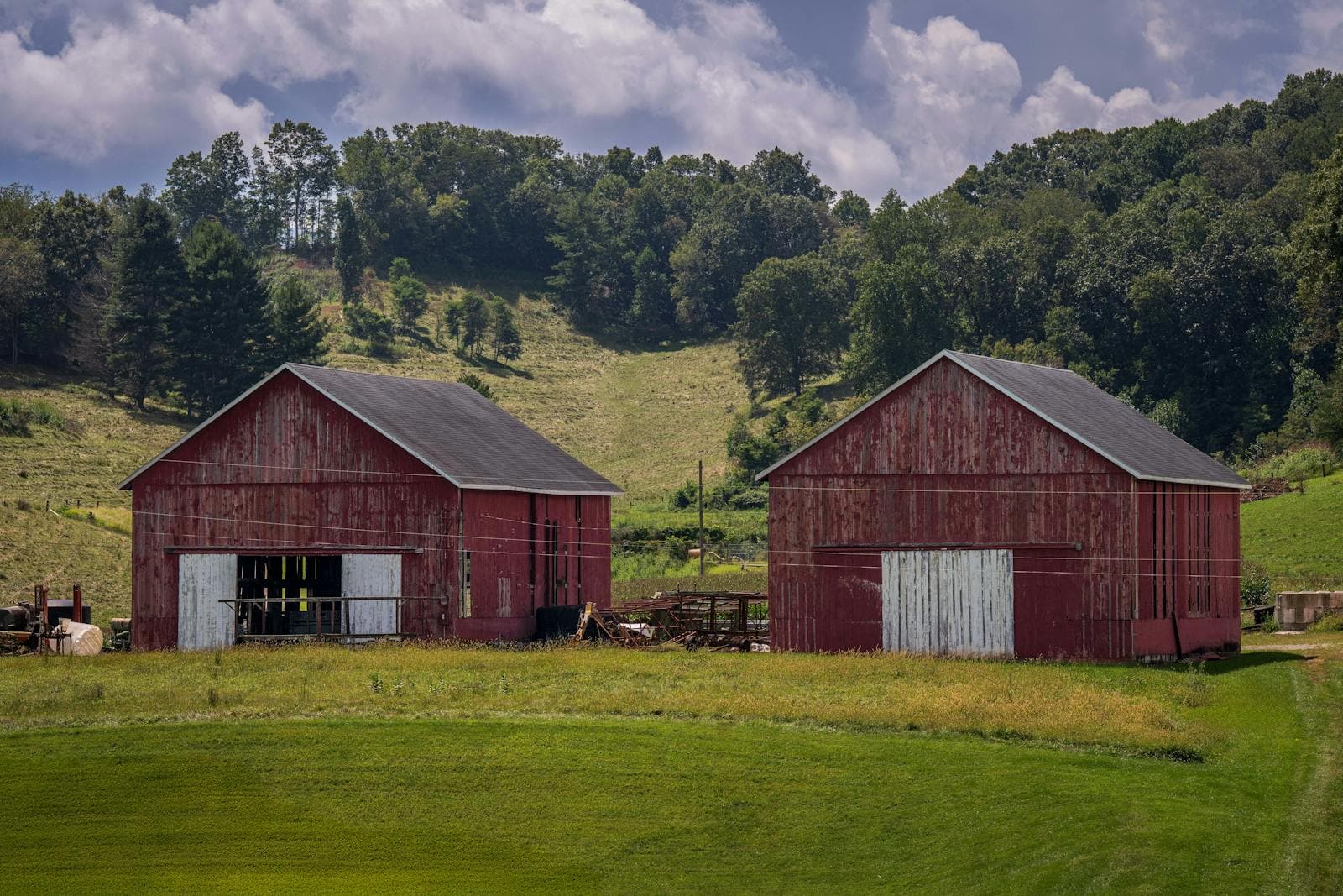Red-barn farm in daylight